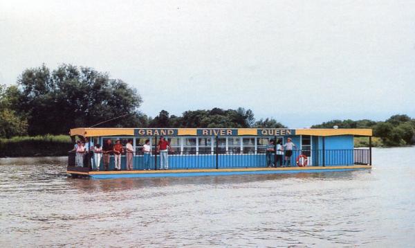 image Ship Grand River Queen--990.jpg